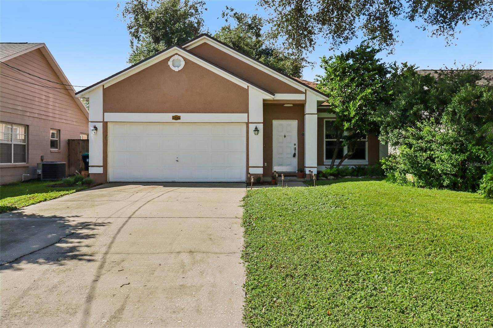 1892 WHITE AVENUE, Orlando, FL 32806 1892 WHITE AVENUE, Orlando, FL 32806