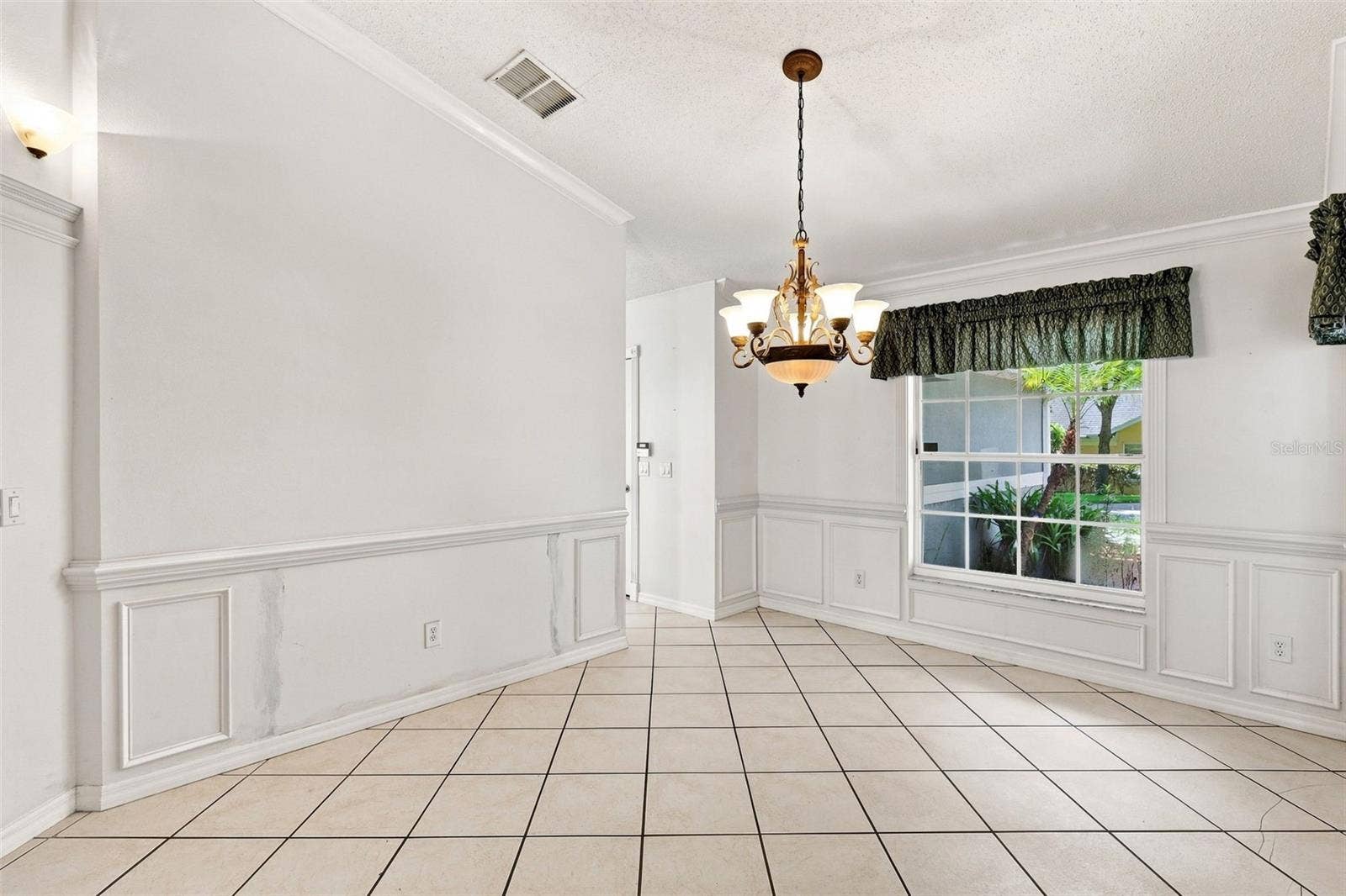 1490 BENT OAKS BOULEVARD, Deland, FL 32724 1490 BENT OAKS BOULEVARD, Deland, FL 32724