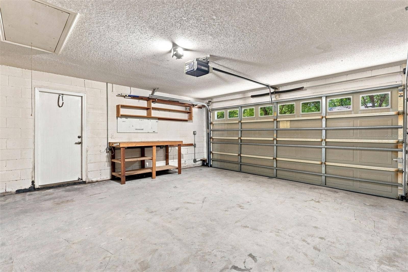 1490 BENT OAKS BOULEVARD, Deland, FL 32724 1490 BENT OAKS BOULEVARD, Deland, FL 32724