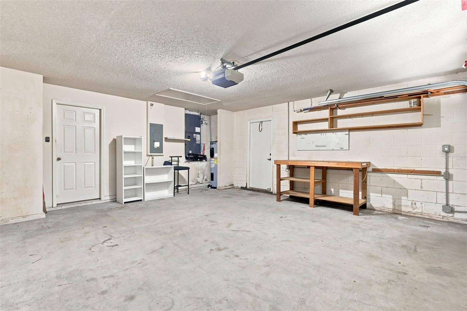 1490 BENT OAKS BOULEVARD, Deland, FL 32724 1490 BENT OAKS BOULEVARD, Deland, FL 32724