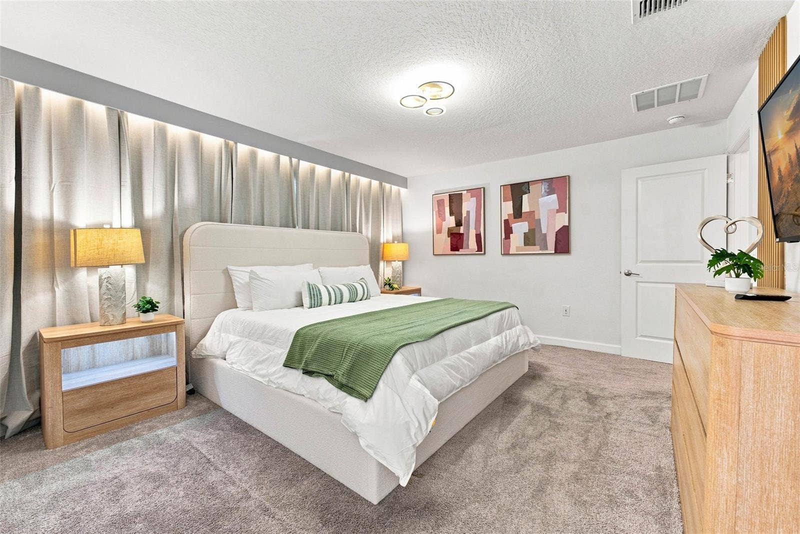 880 PEBBLE BEACH DRIVE, Davenport, FL 33896 880 PEBBLE BEACH DRIVE, Davenport, FL 33896