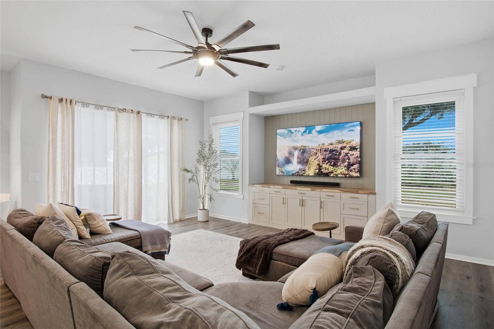 16548 ARROWHEAD TRAIL, Clermont, FL 34711 16548 ARROWHEAD TRAIL, Clermont, FL 34711