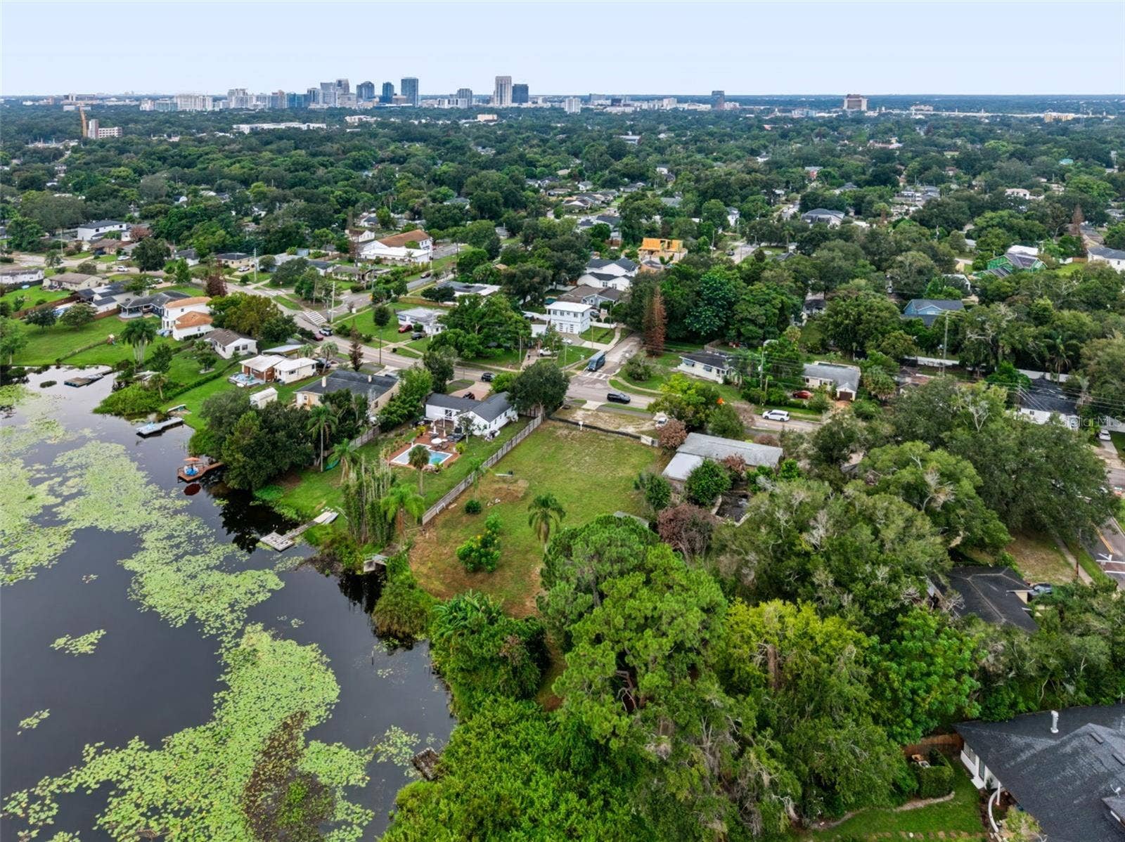 1111 N BUMBY AVENUE, Orlando, FL 32803 1111 N BUMBY AVENUE, Orlando, FL 32803