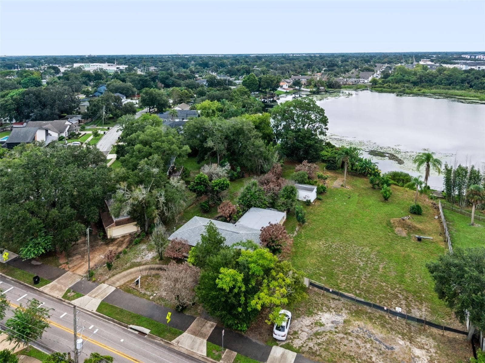 1111 N BUMBY AVENUE, Orlando, FL 32803 1111 N BUMBY AVENUE, Orlando, FL 32803