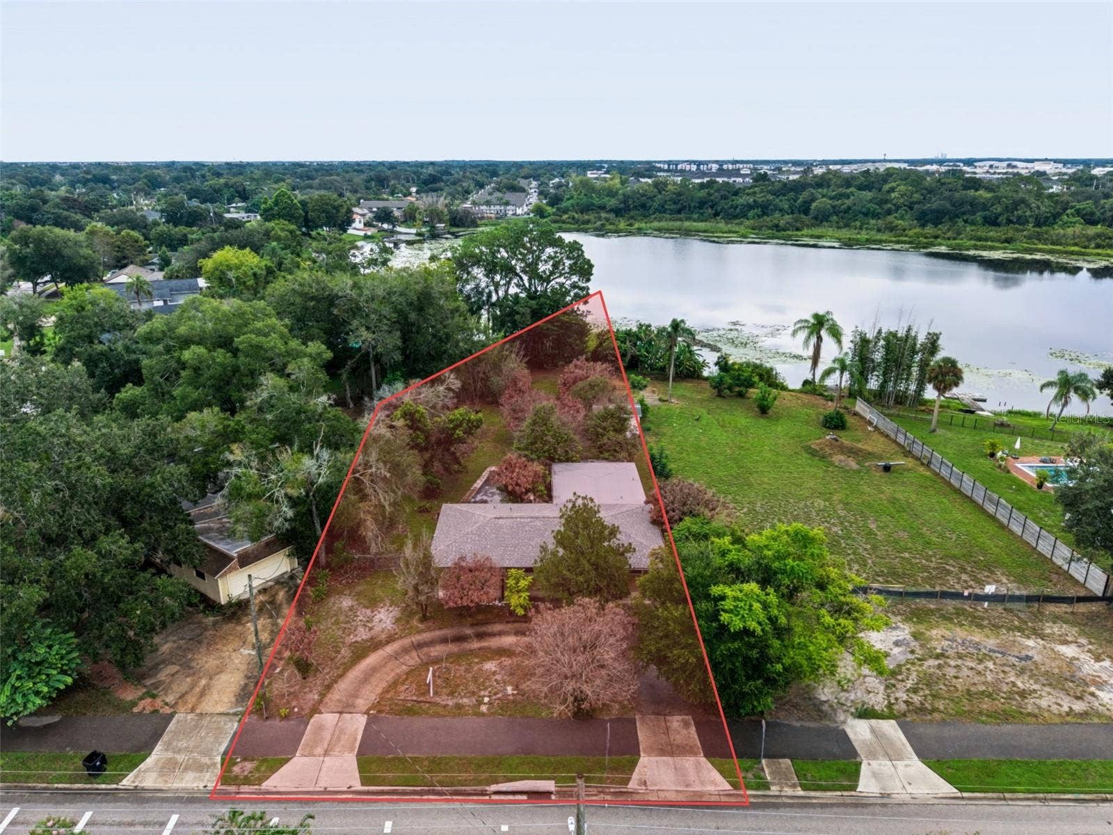1111 N BUMBY AVENUE, Orlando, FL 32803 1111 N BUMBY AVENUE, Orlando, FL 32803
