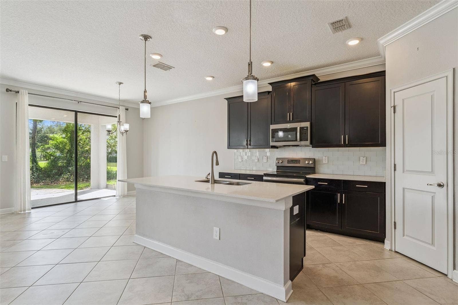 8001 POND APPLE DRIVE, Winter Garden, FL 34787 8001 POND APPLE DRIVE, Winter Garden, FL 34787