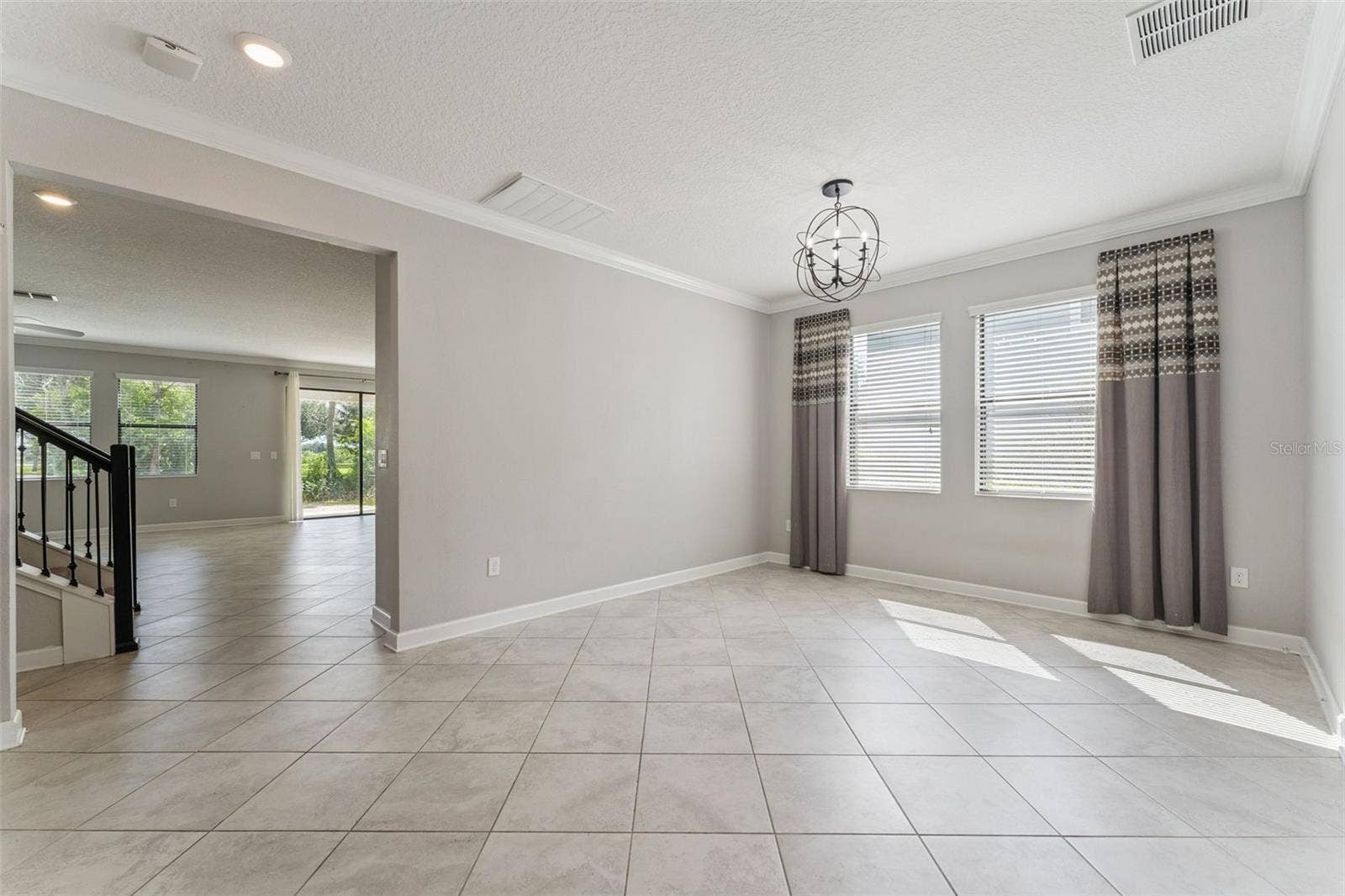 8001 POND APPLE DRIVE, Winter Garden, FL 34787 Large foraml dining room