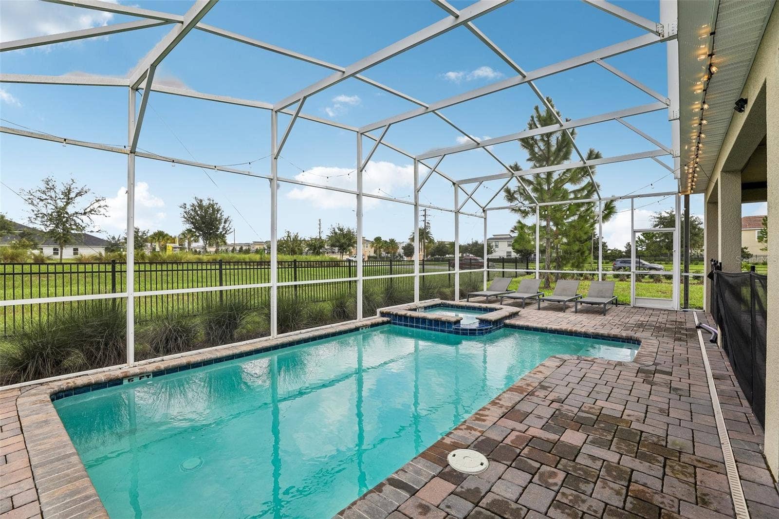 9350 SOMMERSET HILLS DRIVE, Davenport, FL 33896 9350 SOMMERSET HILLS DRIVE, Davenport, FL 33896