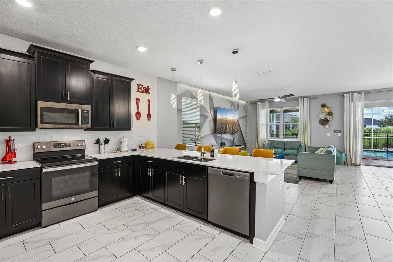 9350 SOMMERSET HILLS DRIVE, Davenport, FL 33896 9350 SOMMERSET HILLS DRIVE, Davenport, FL 33896