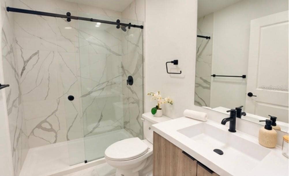 6471 CHORUS DRIVE, Mascotte, FL 34753