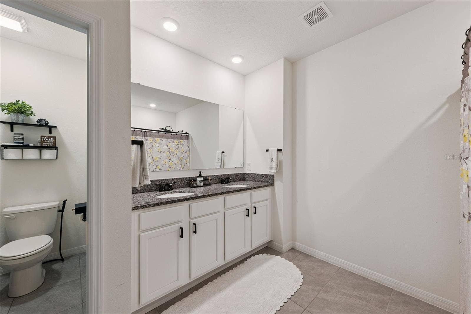 3676 SUNGROVE CIRCLE, Sanford, FL 32771 3676 SUNGROVE CIRCLE, Sanford, FL 32771