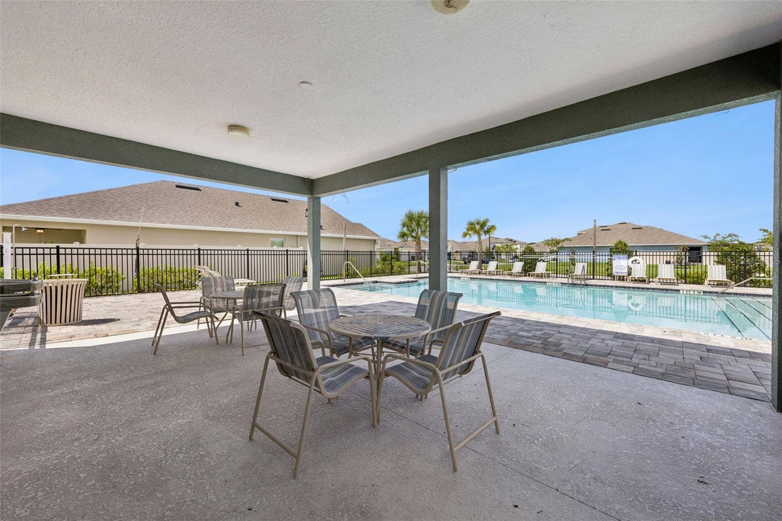 3676 SUNGROVE CIRCLE, Sanford, FL 32771 3676 SUNGROVE CIRCLE, Sanford, FL 32771