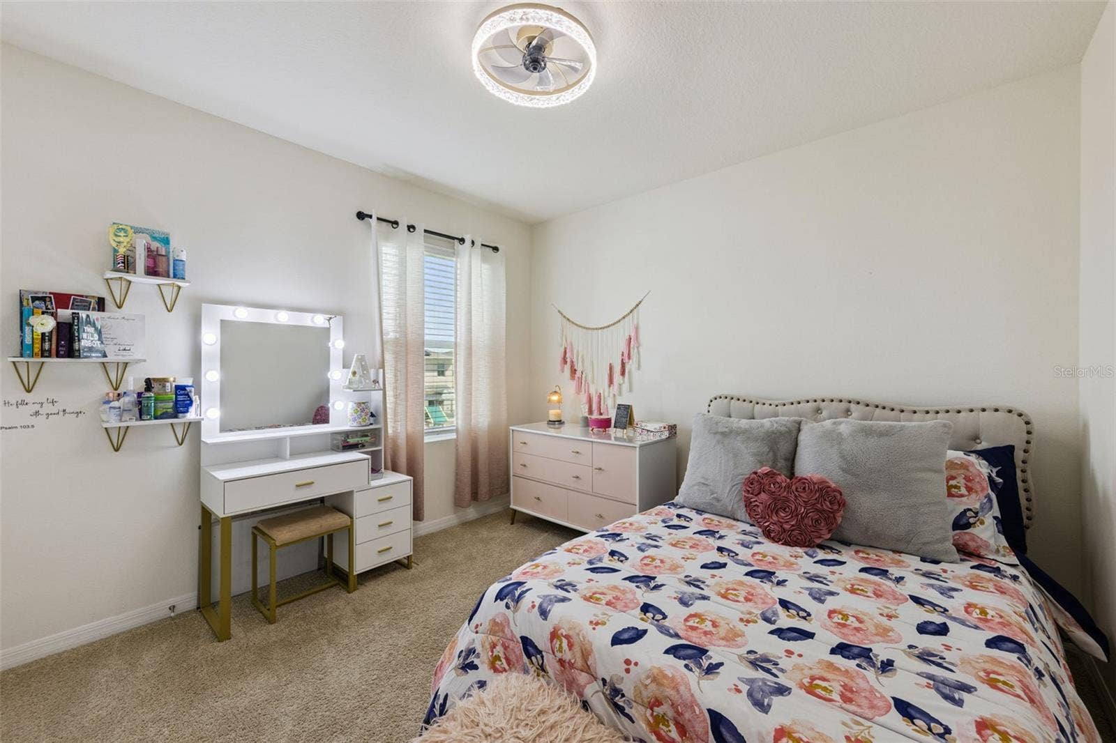 3676 SUNGROVE CIRCLE, Sanford, FL 32771 3676 SUNGROVE CIRCLE, Sanford, FL 32771