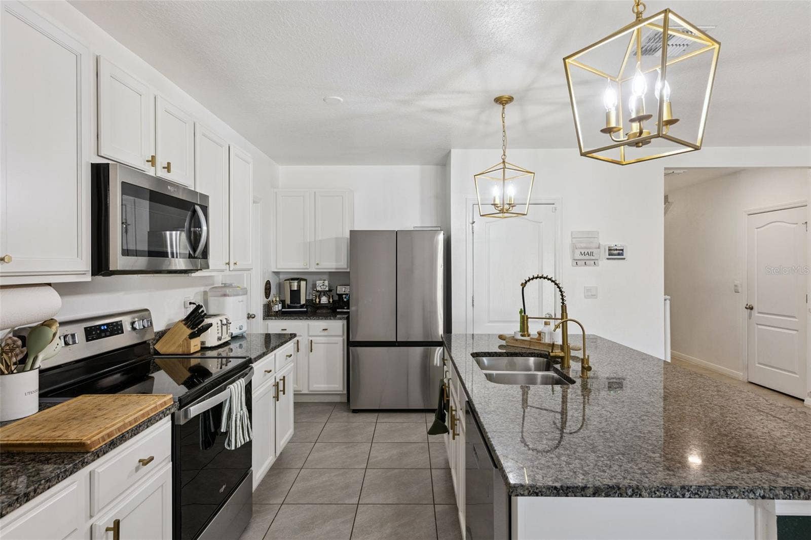 3676 SUNGROVE CIRCLE, Sanford, FL 32771 3676 SUNGROVE CIRCLE, Sanford, FL 32771