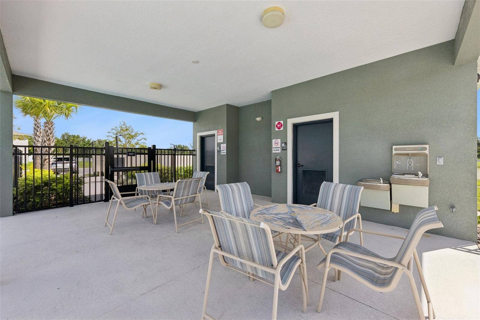 3676 SUNGROVE CIRCLE, Sanford, FL 32771 3676 SUNGROVE CIRCLE, Sanford, FL 32771