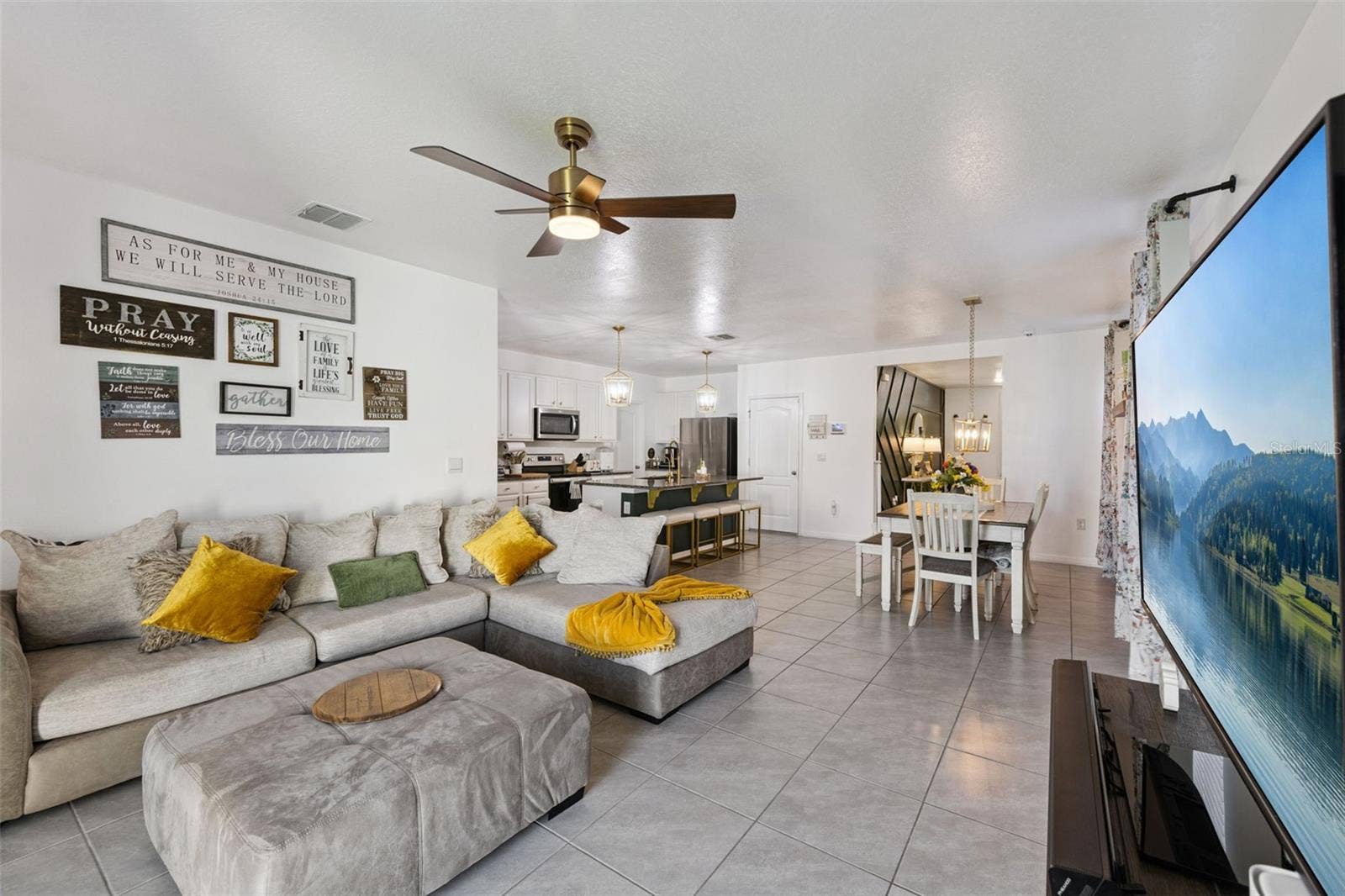 3676 SUNGROVE CIRCLE, Sanford, FL 32771 3676 SUNGROVE CIRCLE, Sanford, FL 32771