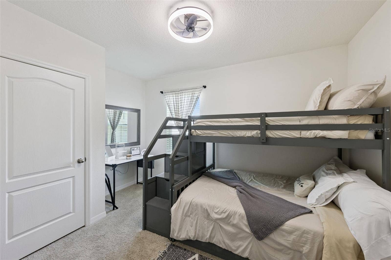 3676 SUNGROVE CIRCLE, Sanford, FL 32771 3676 SUNGROVE CIRCLE, Sanford, FL 32771