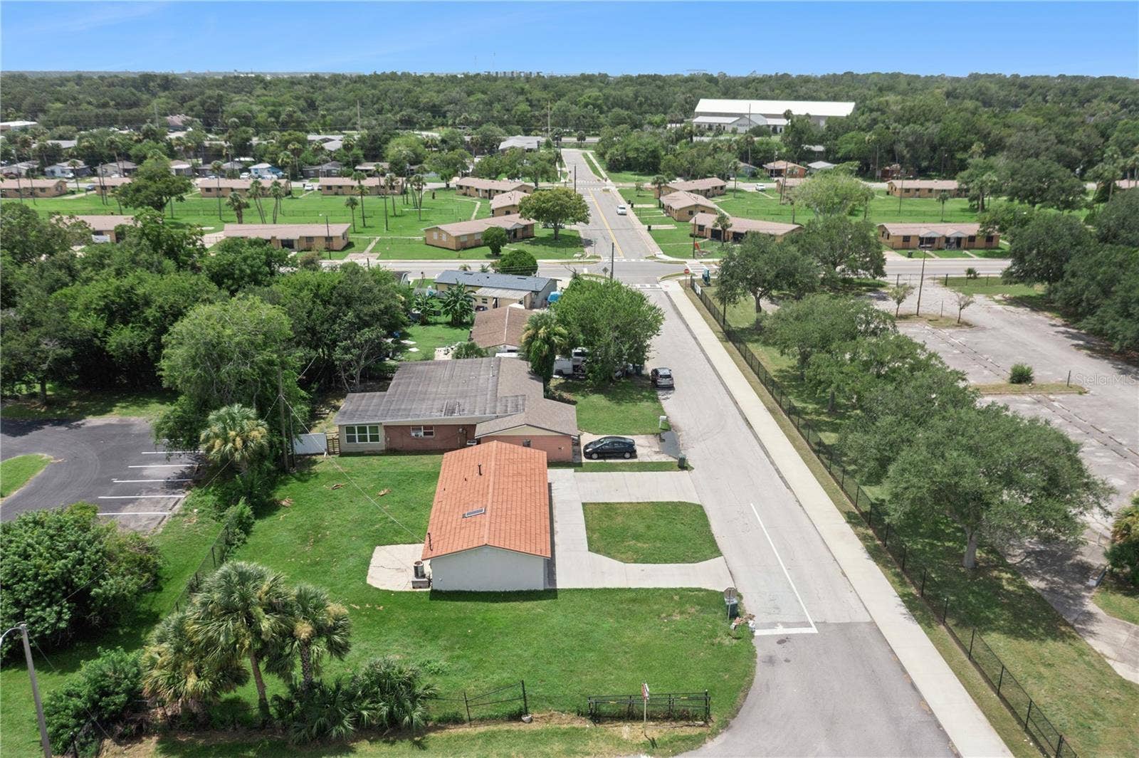 875 LOOMIS AVENUE, Daytona Beach, FL 32114 Corner Lot