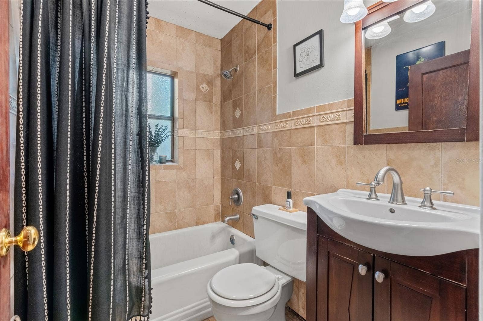1710 OREGON STREET, Orlando, FL 32803 1710 OREGON STREET, Orlando, FL 32803