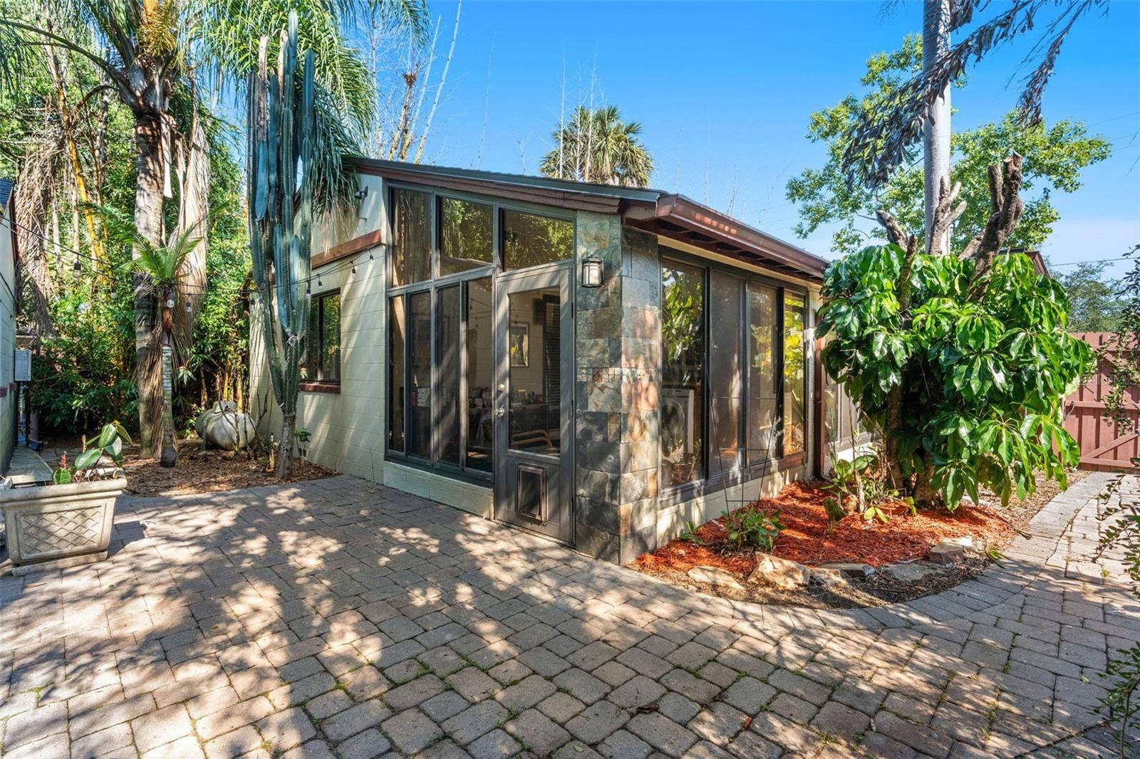 1710 OREGON STREET, Orlando, FL 32803 1710 OREGON STREET, Orlando, FL 32803