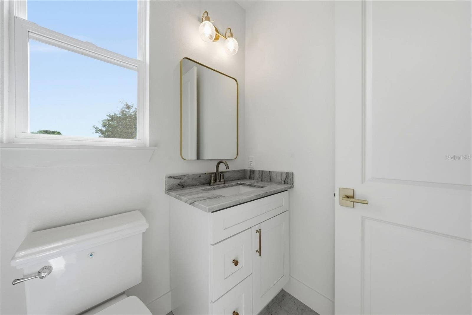 1603 BRYN MAWR STREET, Orlando, FL 32804 Guest Bathroom