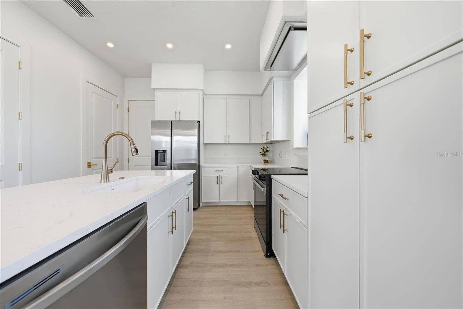 1603 BRYN MAWR STREET, Orlando, FL 32804 1603 BRYN MAWR STREET, Orlando, FL 32804