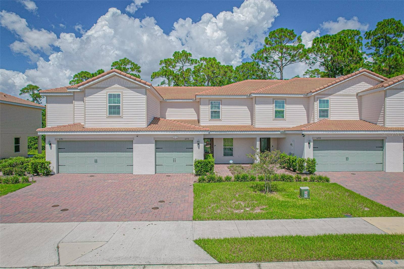 695 BAY LEAF DRIVE, Poinciana, FL 34759 695 BAY LEAF DRIVE, Poinciana, FL 34759