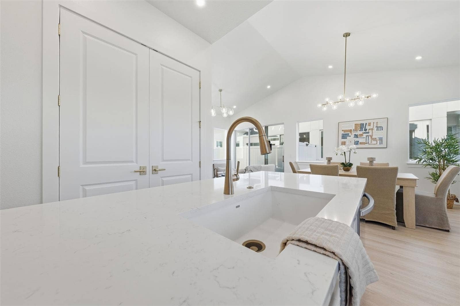 1605 BRYN MAWR STREET, Orlando, FL 32804 1605 BRYN MAWR STREET, Orlando, FL 32804