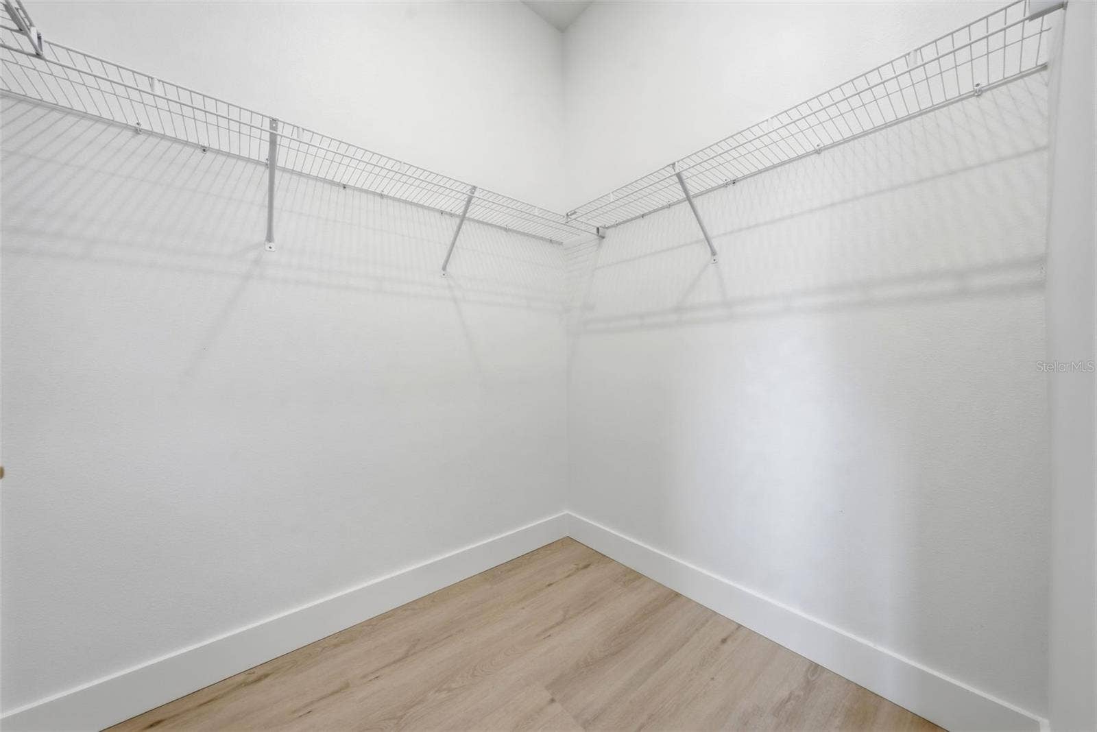 1605 BRYN MAWR STREET, Orlando, FL 32804 Primary Closet