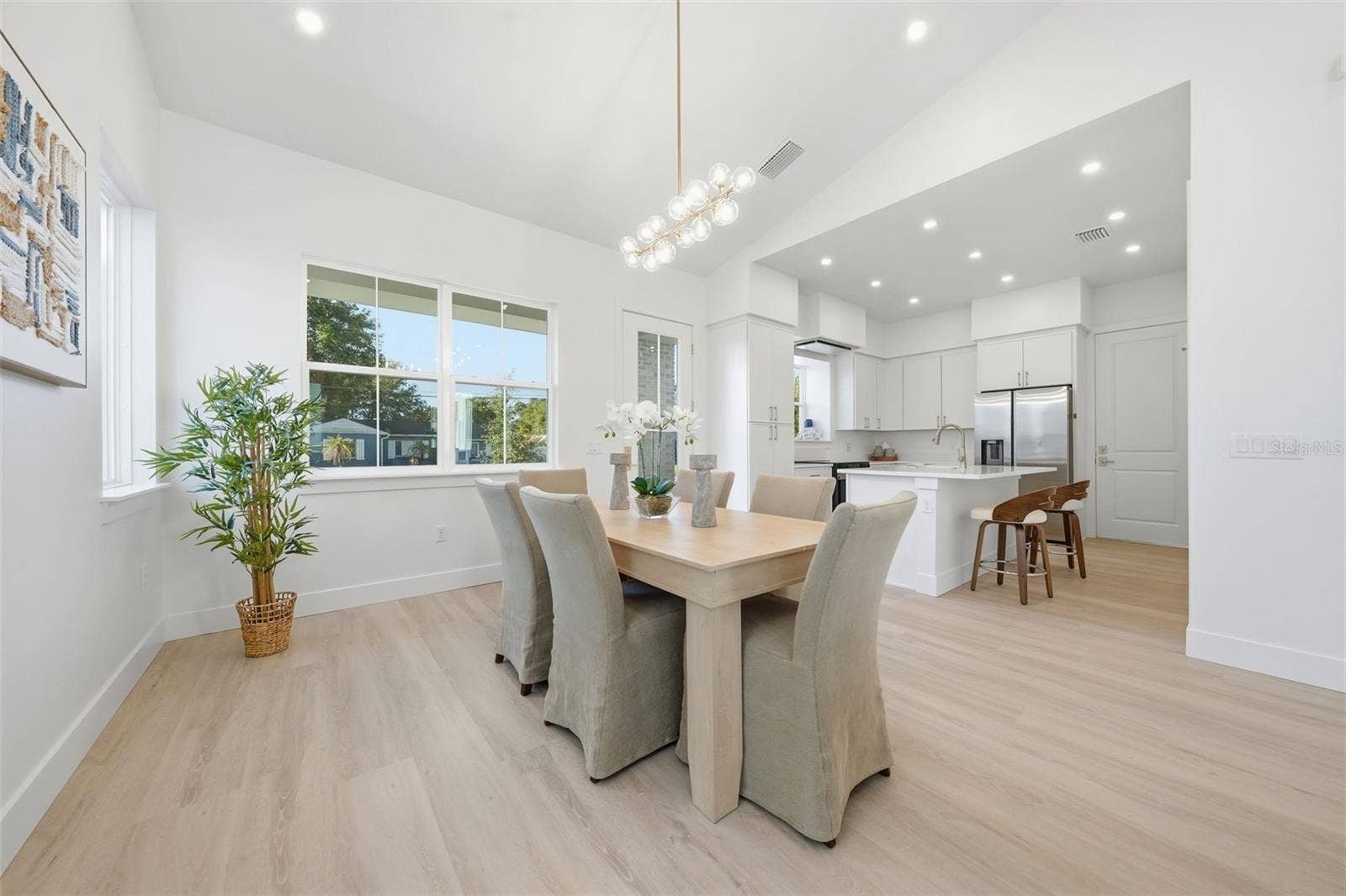 1605 BRYN MAWR STREET, Orlando, FL 32804 1605 BRYN MAWR STREET, Orlando, FL 32804