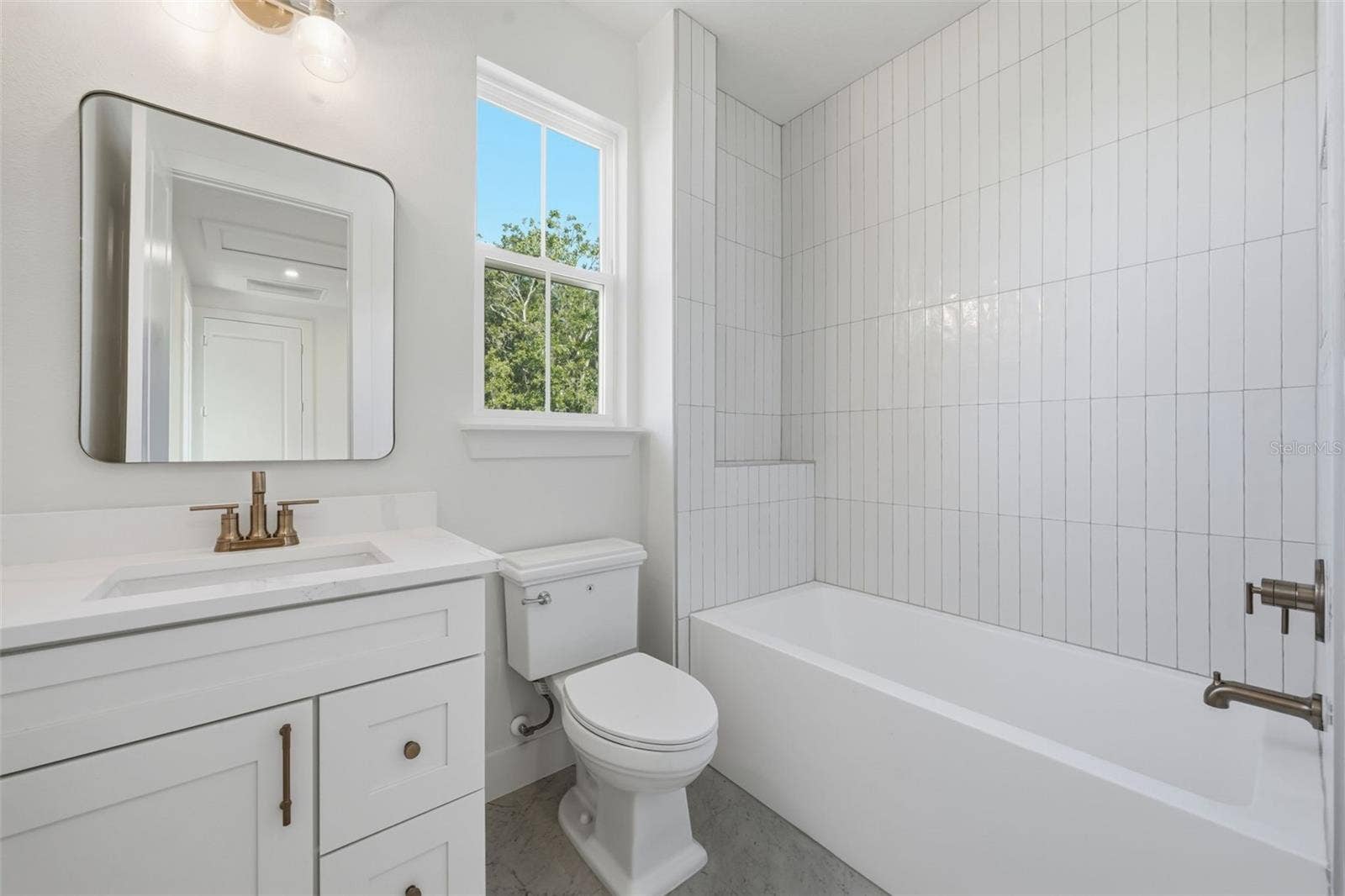 1605 BRYN MAWR STREET, Orlando, FL 32804 Guest Bathroom