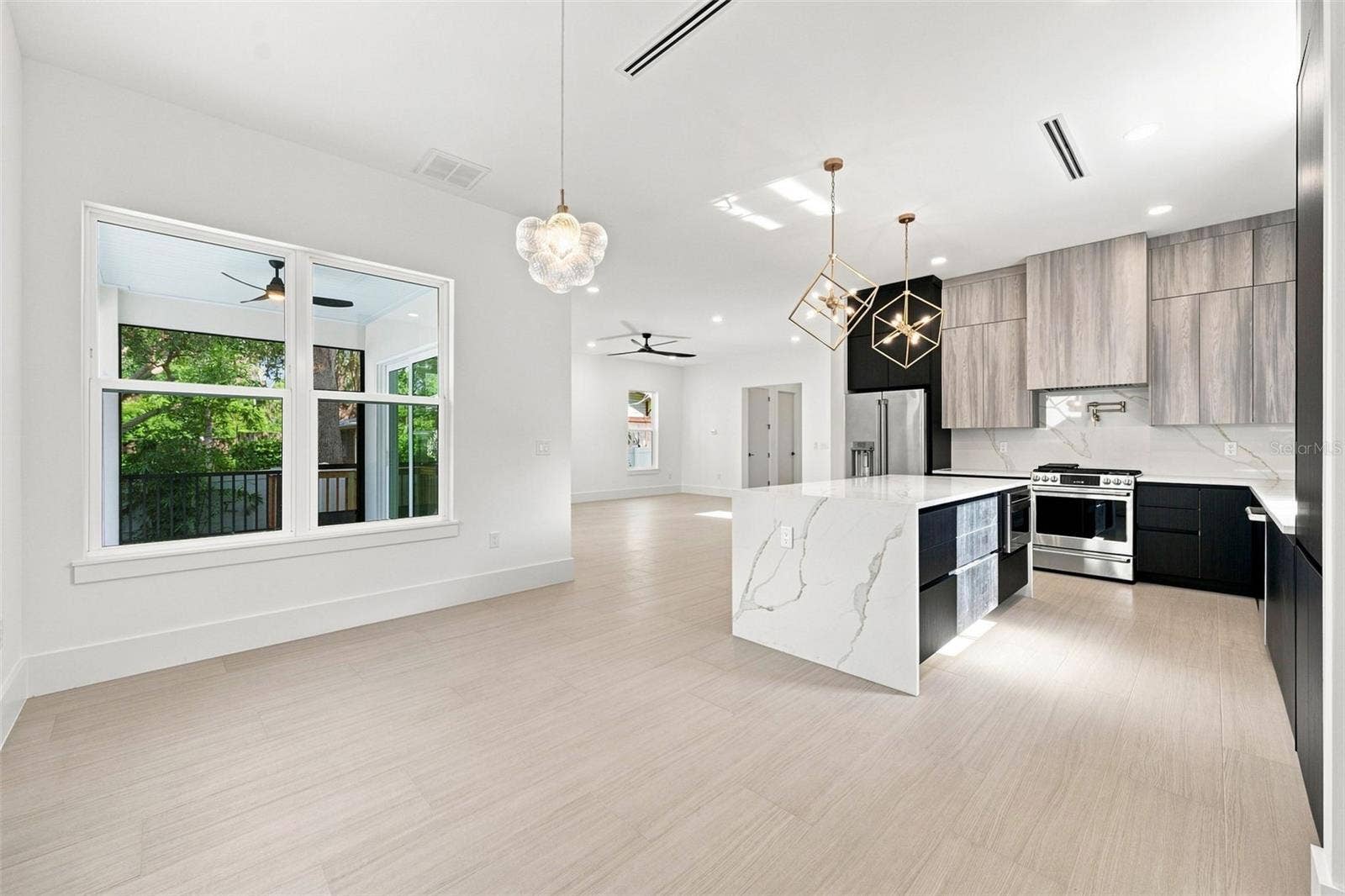731 42ND STREET, Sarasota, FL 34234 731 42ND STREET, Sarasota, FL 34234
