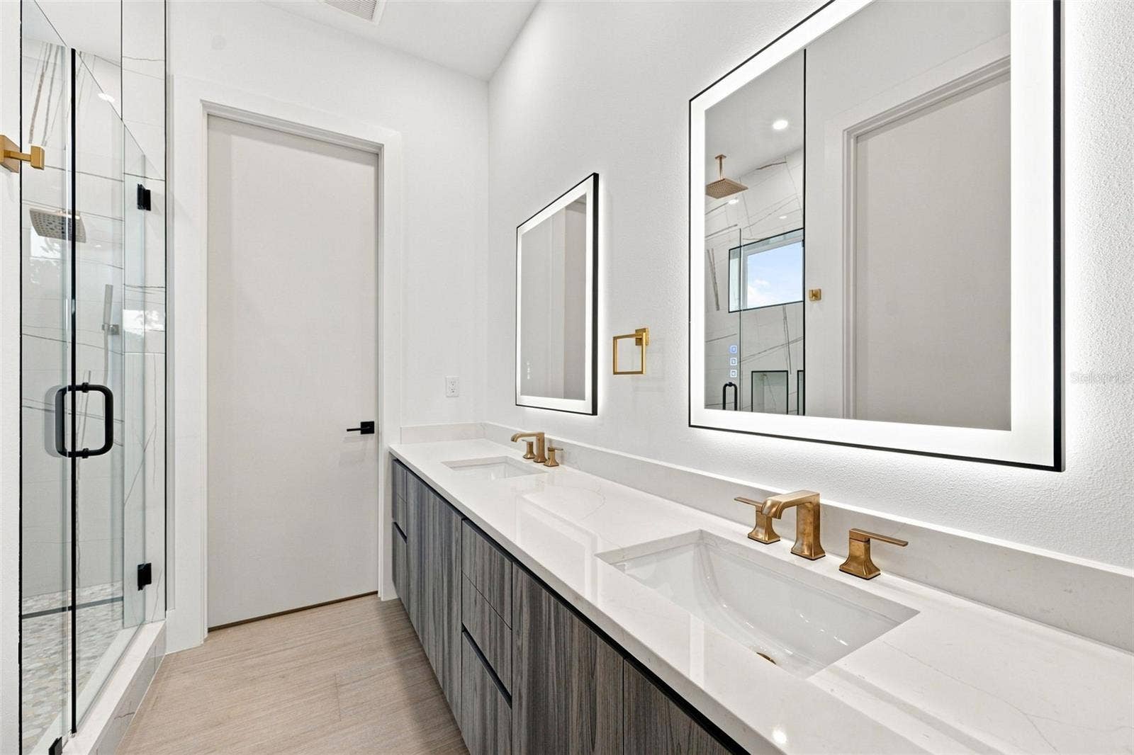 731 42ND STREET, Sarasota, FL 34234 731 42ND STREET, Sarasota, FL 34234
