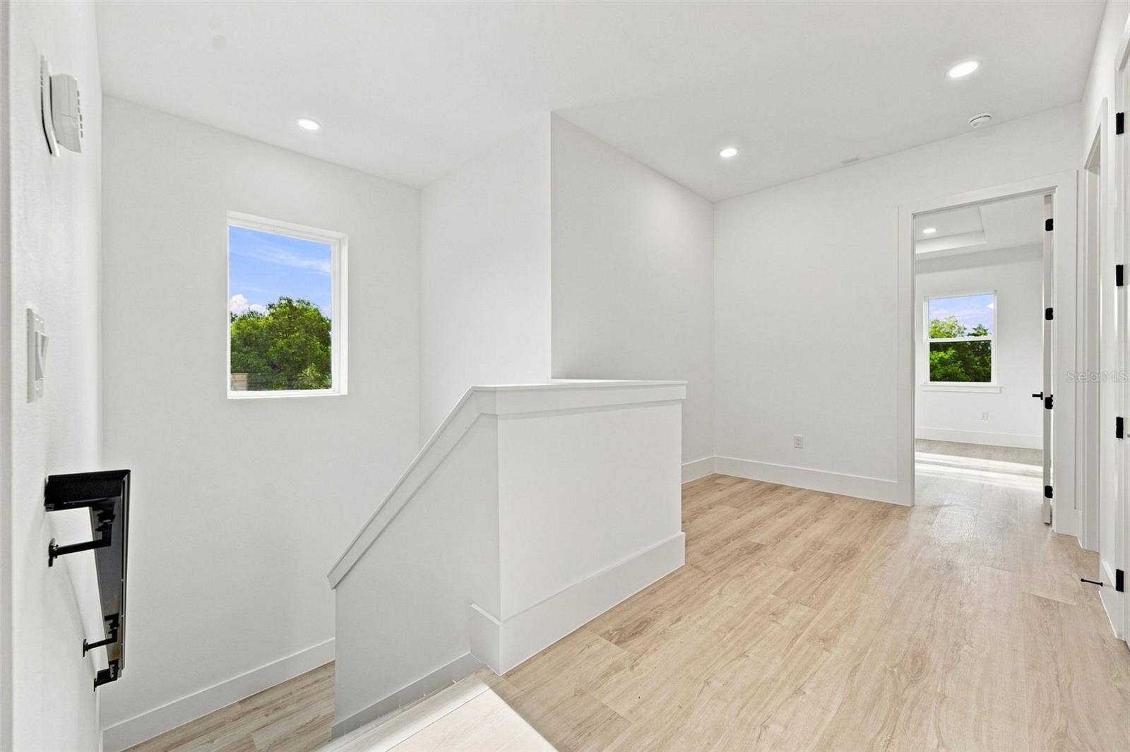 731 42ND STREET, Sarasota, FL 34234 731 42ND STREET, Sarasota, FL 34234