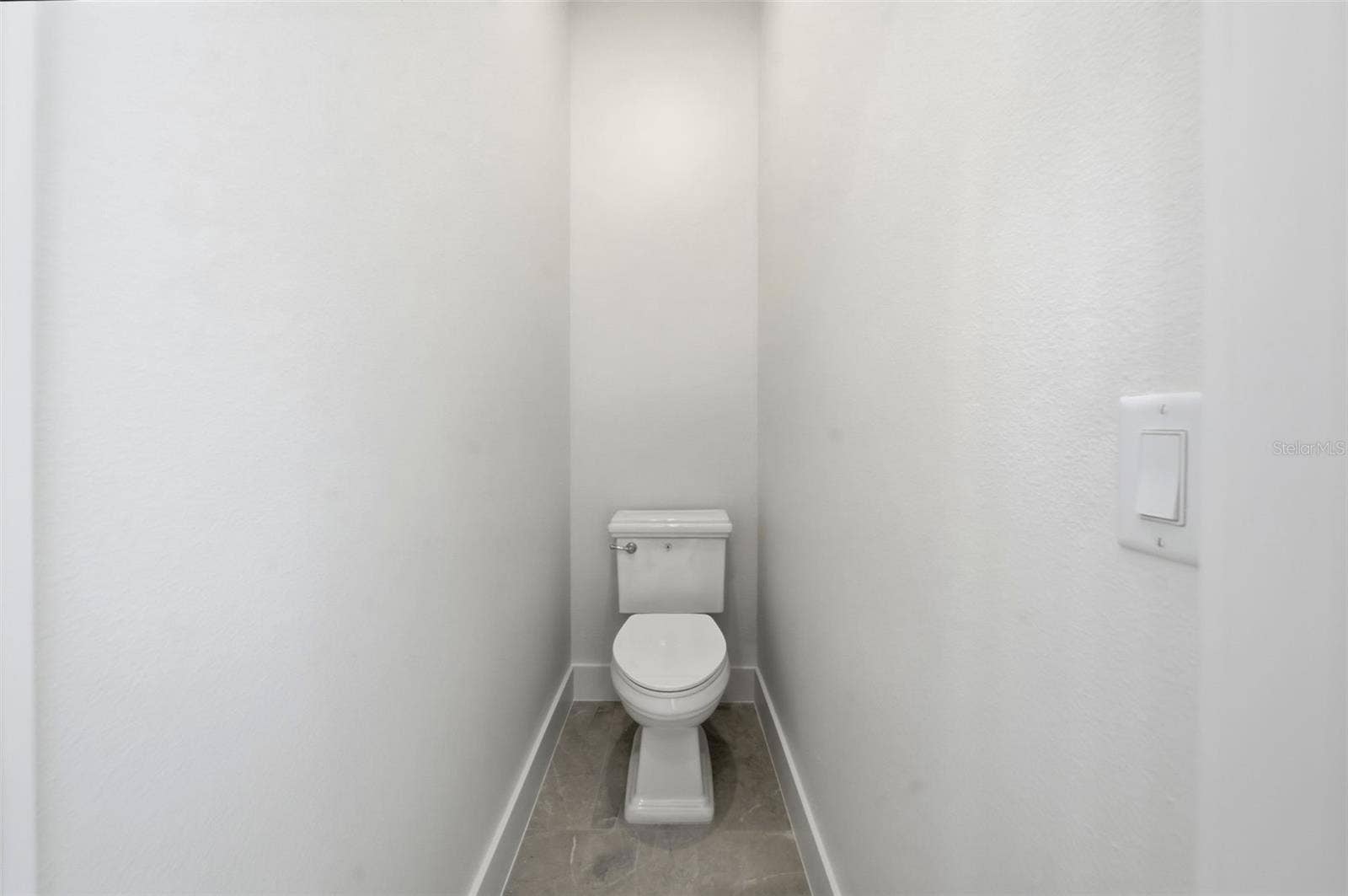 1514 WILSON AVENUE, Orlando, FL 32804 Powder Bathroom