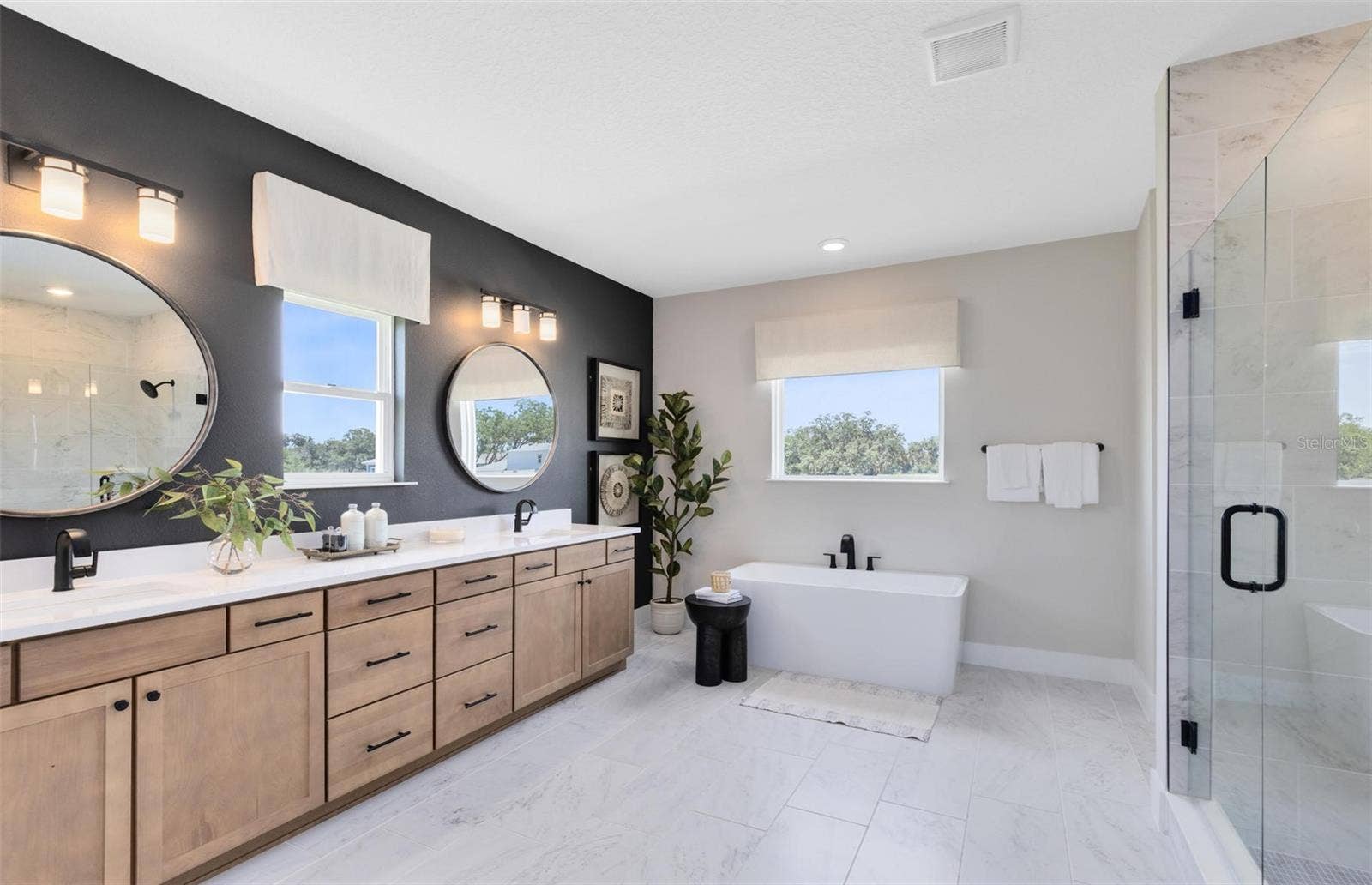 16920 LONE OAK CIRCLE, Orlando, FL 32832 Actual home photo. Colors, finishes, textures and options may appear differently in person due to variations in monitors and viewing devices.