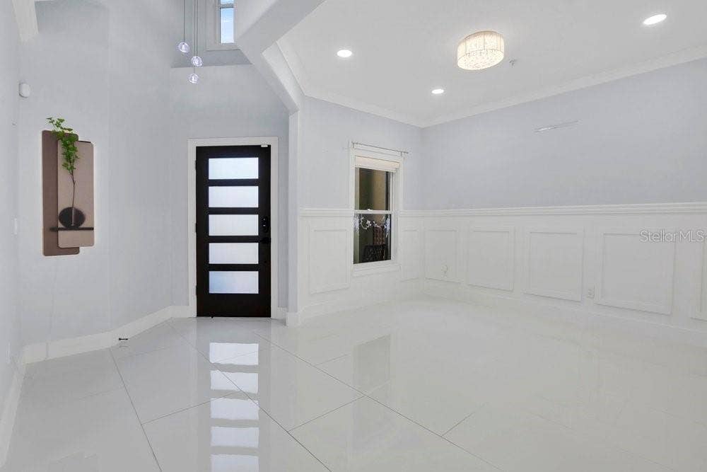 7149 REGINA WAY, Orlando, FL 32819 Foyer
