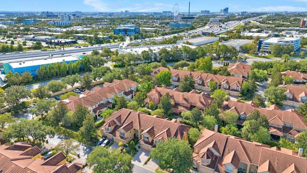 7149 REGINA WAY, Orlando, FL 32819 Located near Universal Studios and Restaurant Row