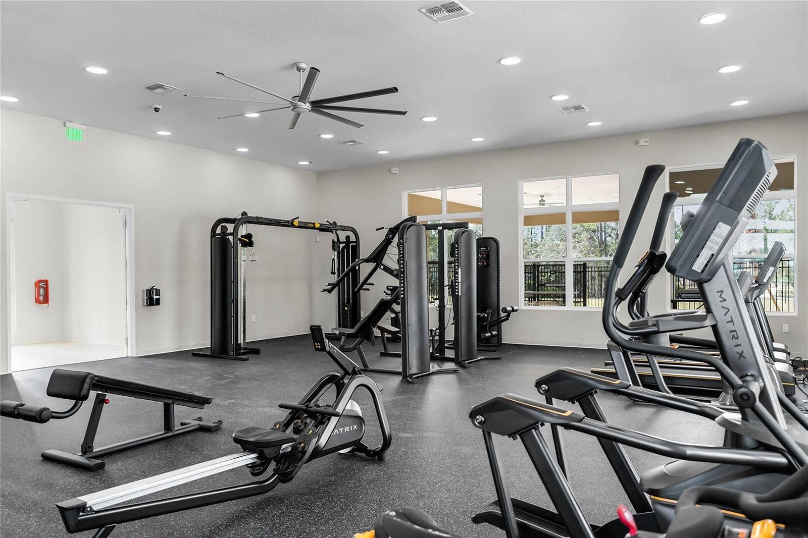 3060 KINGSMAN TRAIL, Ormond Beach, FL 32174 3060 KINGSMAN TRAIL, Ormond Beach, FL 32174