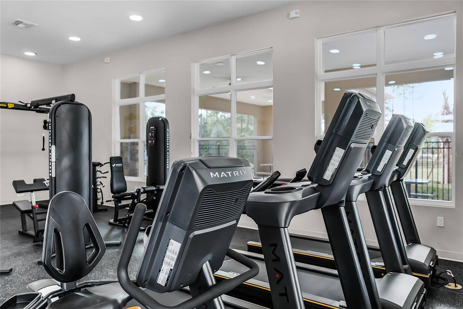 3060 KINGSMAN TRAIL, Ormond Beach, FL 32174 3060 KINGSMAN TRAIL, Ormond Beach, FL 32174