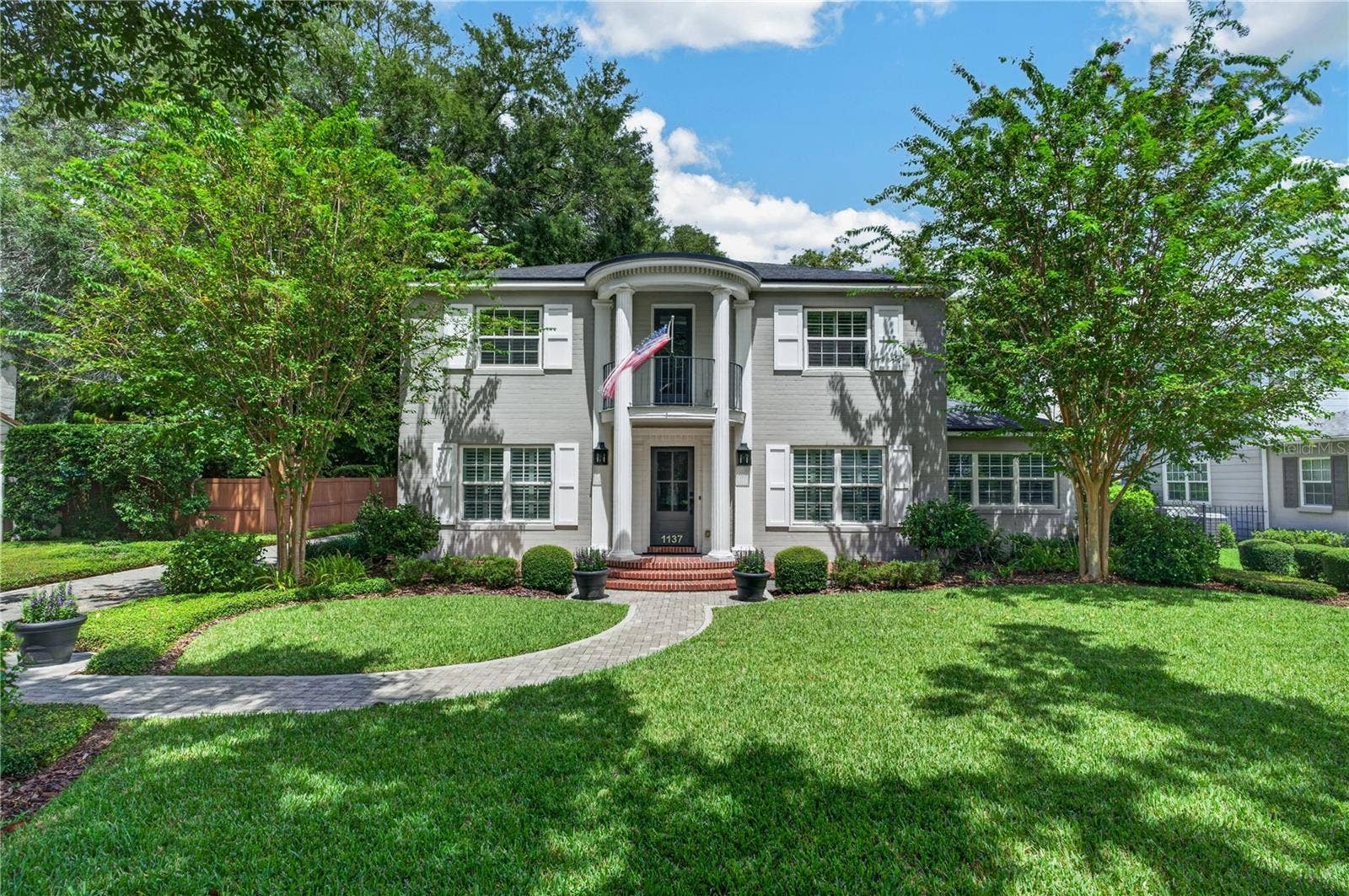 1137 COUNTRY CLUB DRIVE, Orlando, FL 32804 Welcome to 1137 Country Club Drive