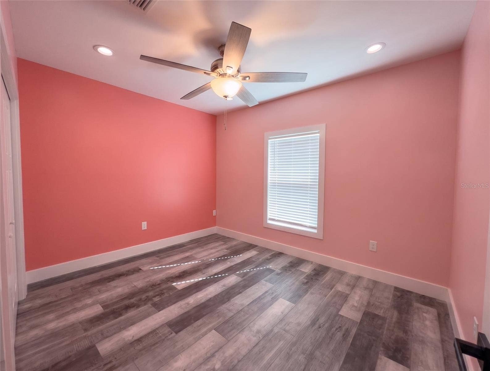 1752 9TH AVENUE, Deland, FL 32724