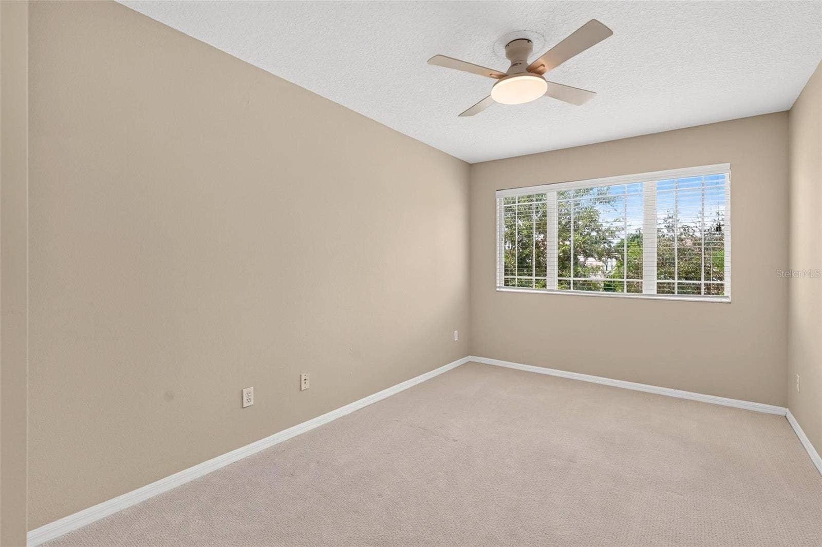 13356 PHOENIX DRIVE, Orlando, FL 32828 13356 PHOENIX DRIVE, Orlando, FL 32828