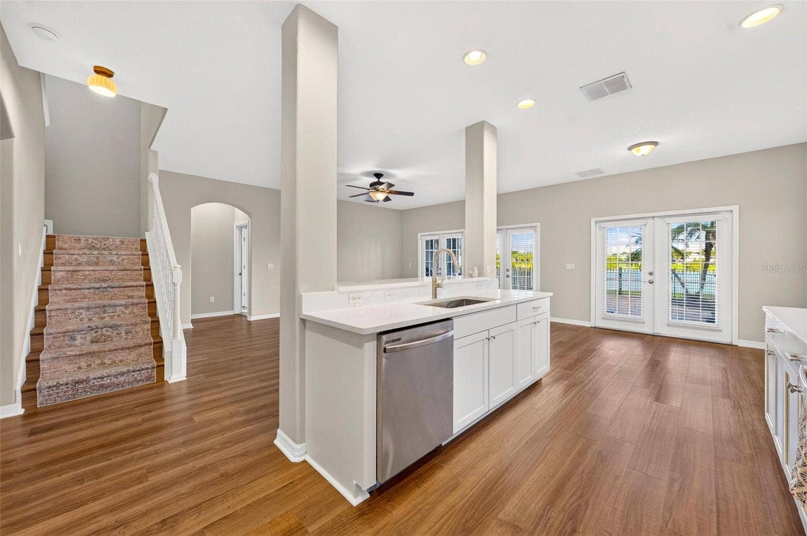 13356 PHOENIX DRIVE, Orlando, FL 32828 13356 PHOENIX DRIVE, Orlando, FL 32828
