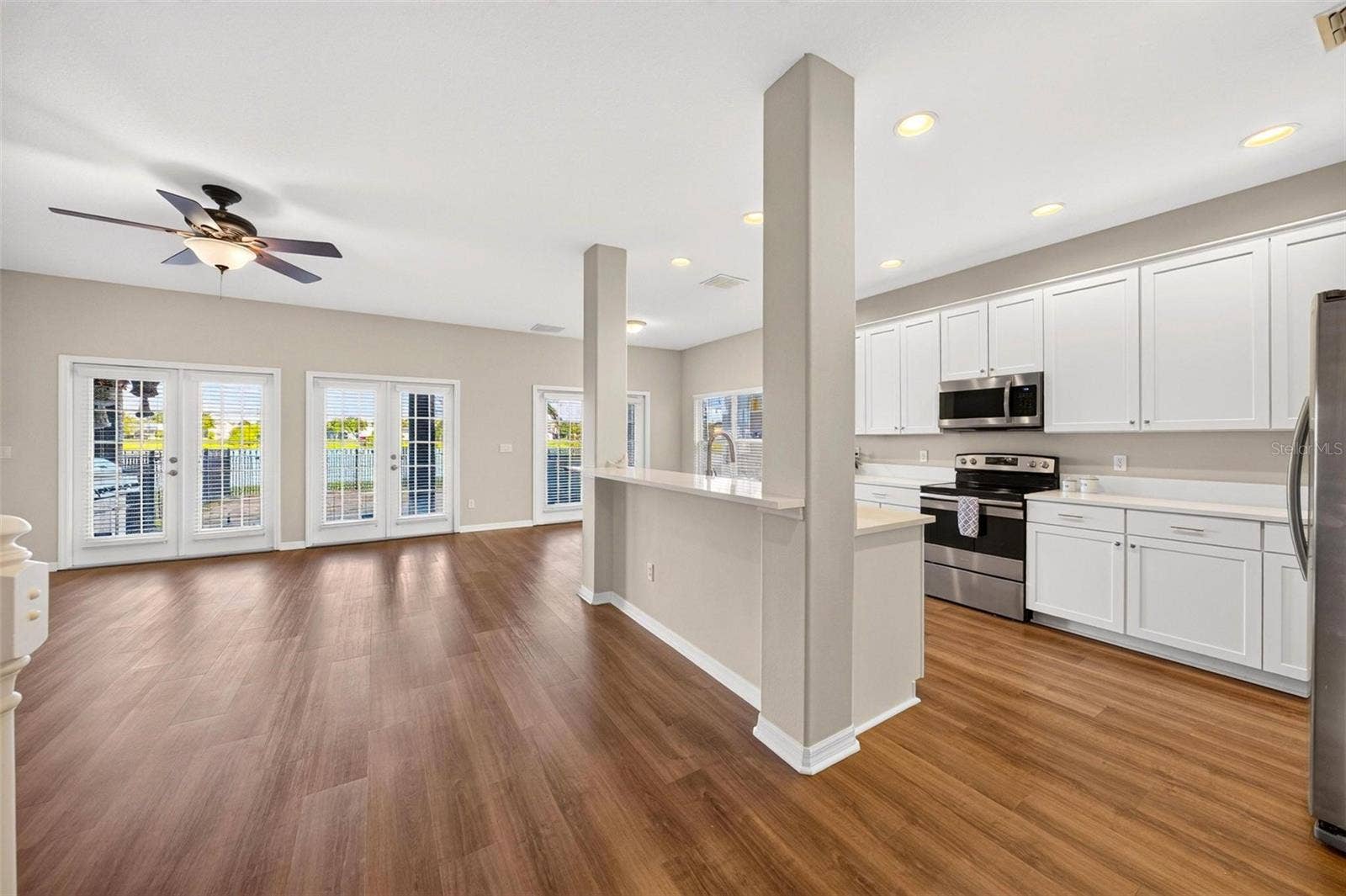 13356 PHOENIX DRIVE, Orlando, FL 32828 13356 PHOENIX DRIVE, Orlando, FL 32828