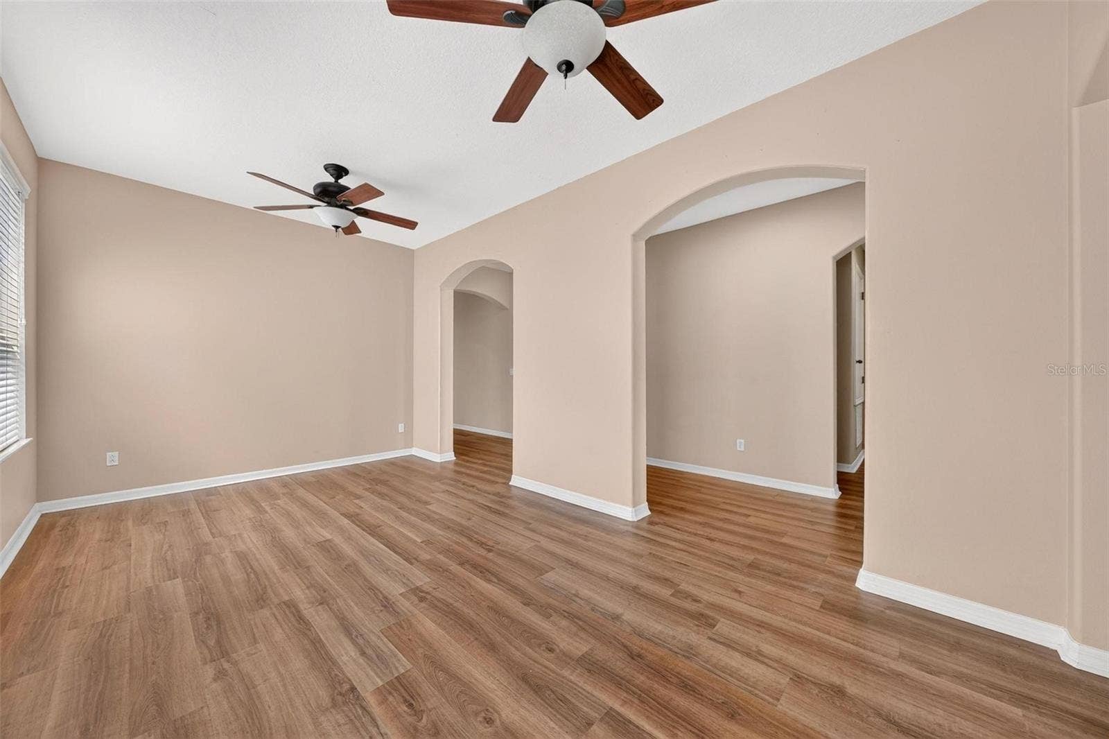 13356 PHOENIX DRIVE, Orlando, FL 32828 13356 PHOENIX DRIVE, Orlando, FL 32828