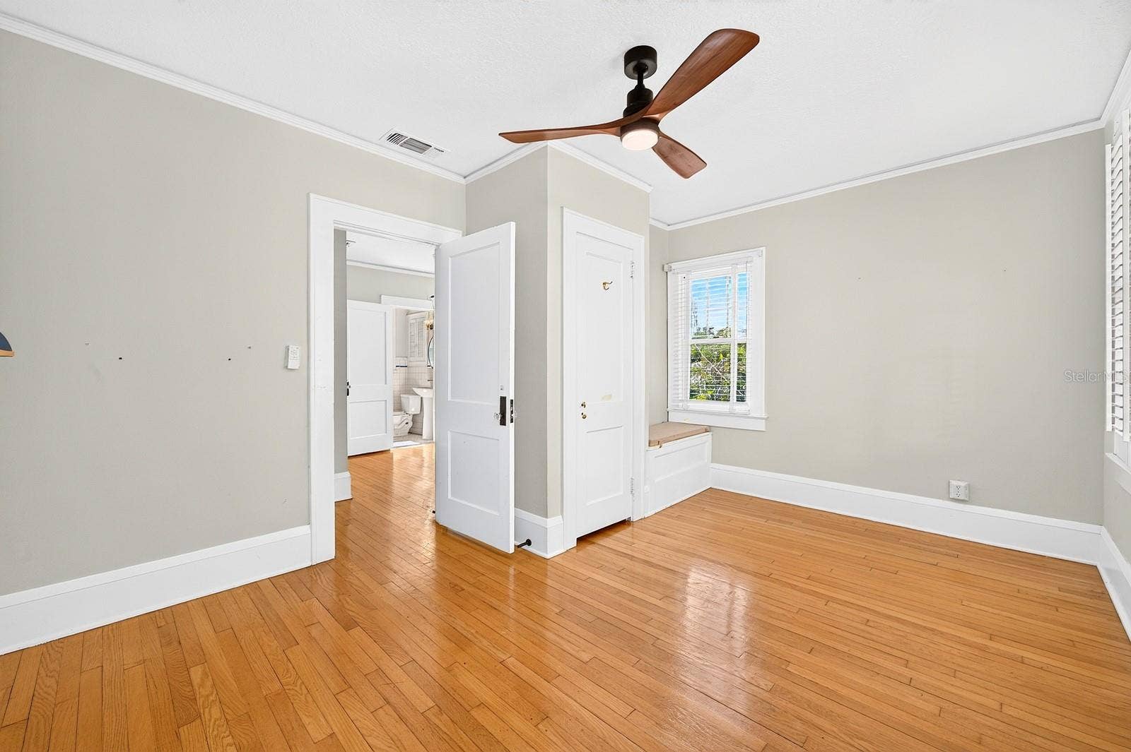 128 WISTERIA AVENUE, Orlando, FL 32806 128 WISTERIA AVENUE, Orlando, FL 32806