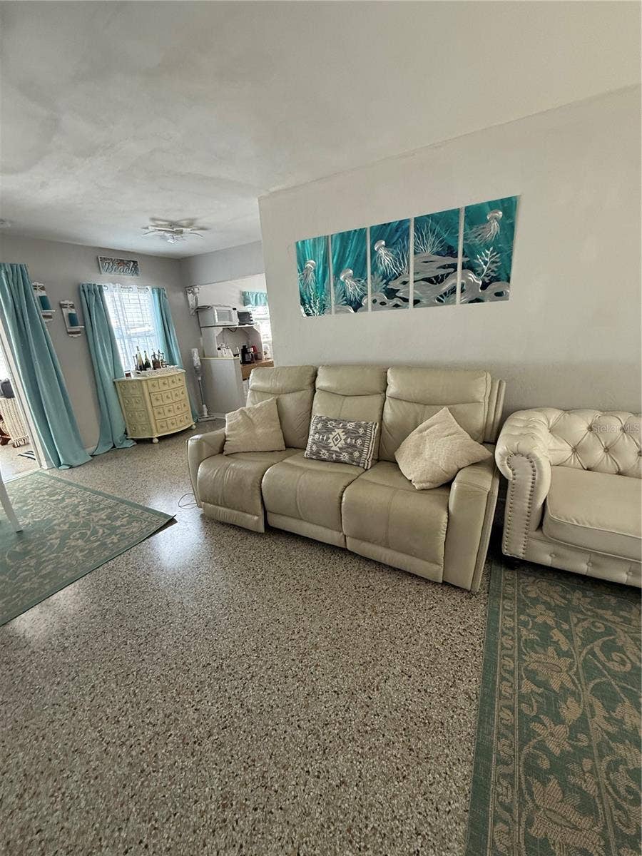 52 45TH AVENUE, St Pete Beach, FL 33706 52 45TH AVENUE, St Pete Beach, FL 33706