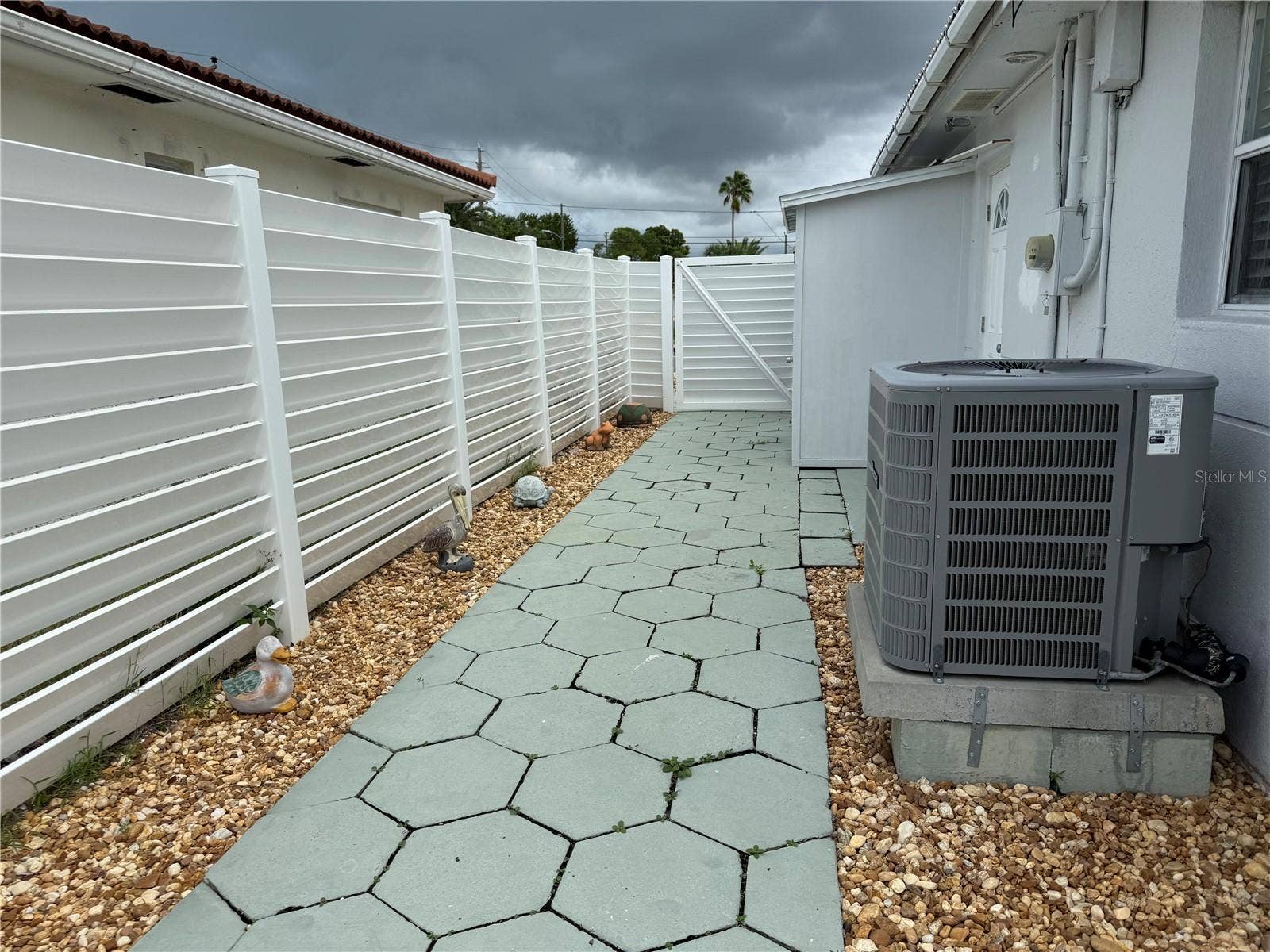 52 45TH AVENUE, St Pete Beach, FL 33706 52 45TH AVENUE, St Pete Beach, FL 33706