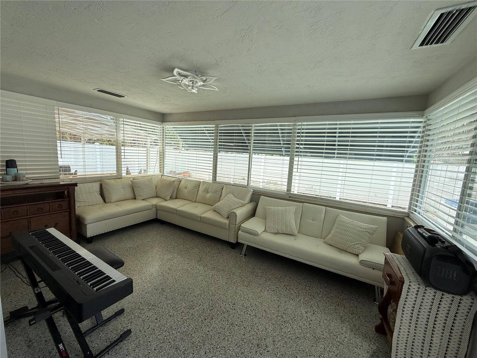 52 45TH AVENUE, St Pete Beach, FL 33706 52 45TH AVENUE, St Pete Beach, FL 33706